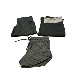 Women’s bundle of bottoms size large shorts, Capri leggings, yoga pants black an